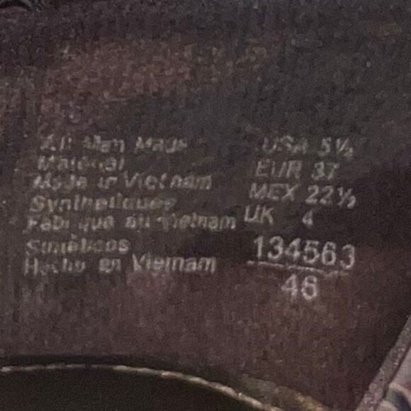 Comfort Plus Croco Embossed Pumps - Picture 8 of 11